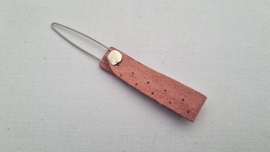 Tie Loop Pin